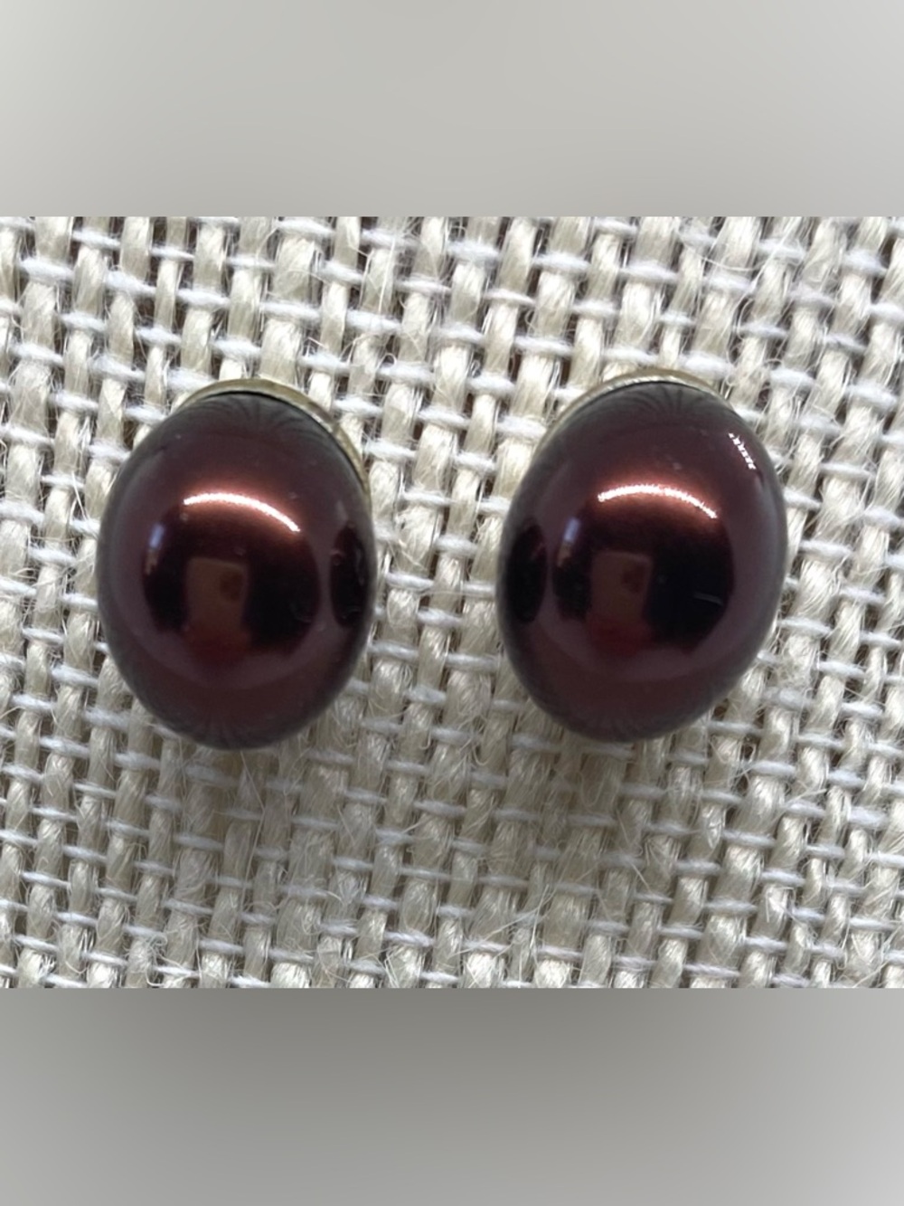 Vintage Brown Pearl Stud Earrings Classic Whimsigoth Preppy Cottagecore Fairy - Picture 12 of 12